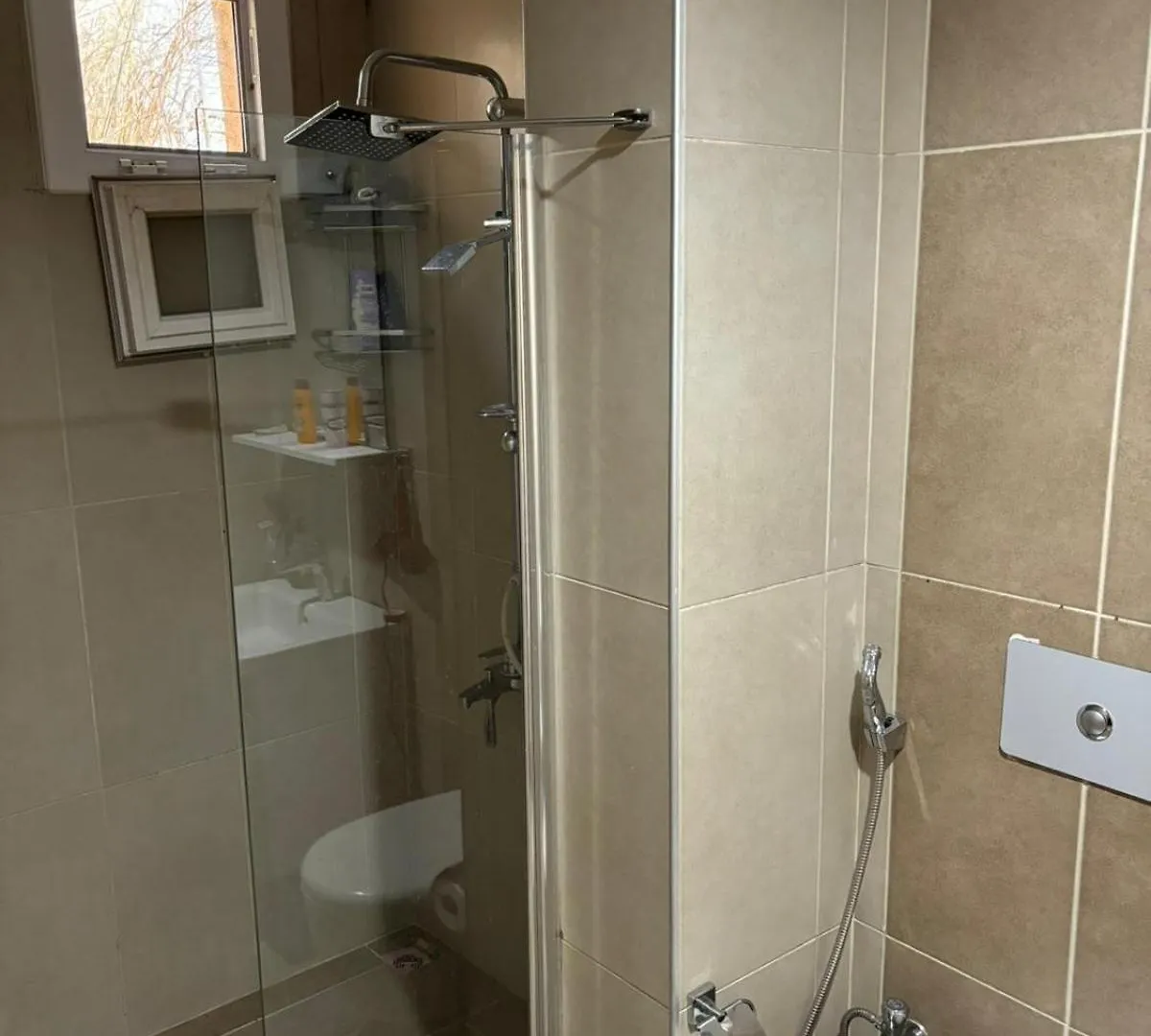 דירה פאטהיה Charming 3-Bedroom Home With Private Pool For Rent